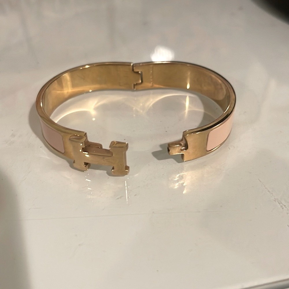 H bracelet